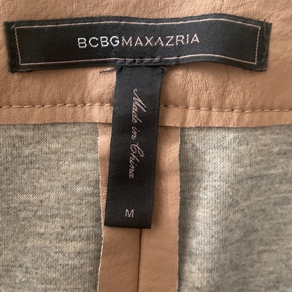 BCBGMaxAzria Owen Faux Leather Asymmetric Hem Mini Skirt Size Medium Y2K - Picture 7 of 9